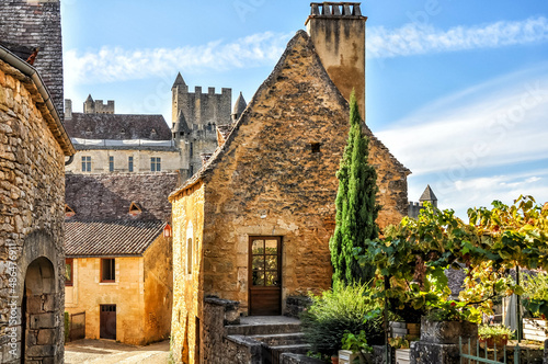 Beynac officially belongs to 'Les plus beaux villages de France', or the most beautiful places in all of France.