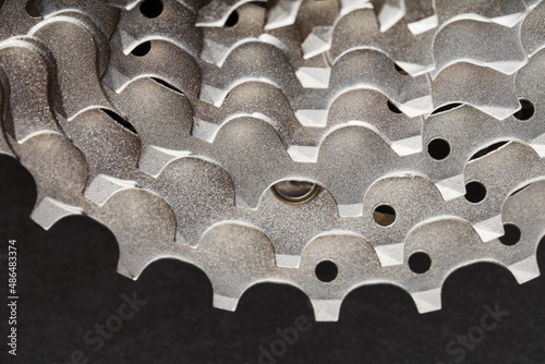 Bicycle stars from a bicycle chain drive mechanism