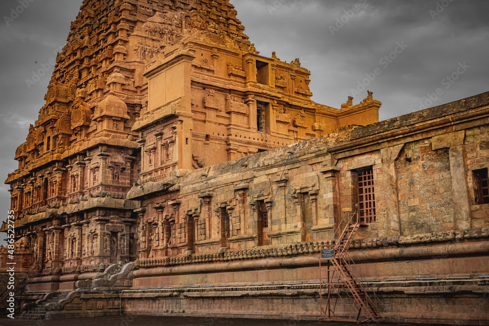 Tanjore Big Temple or Brihadeshwara Temple was built by King Raja Raja Cholan in Thanjavur, Tamil Nadu. It is the very oldest & tallest temple in India. This temple listed in UNESCO's Heritage Sites