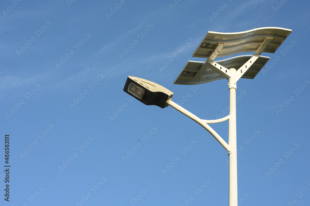 Renewable Energy in Lighting, Lighting Pole with Solar Panels Renewable Energy in Lighting, Lighting Pole with Solar Panels