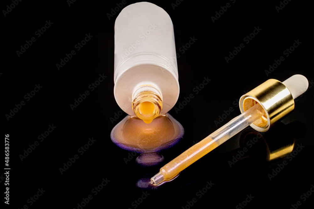 Moisturizing serum for face anti-aging, skin care products ,beauty care products for human. Moisturizing serum for face anti-aging, skin care products ,beauty care products for human.