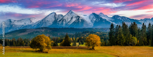 Beautiful autumn sunset over Tatra mountains in Poland © Piotr Krzeslak