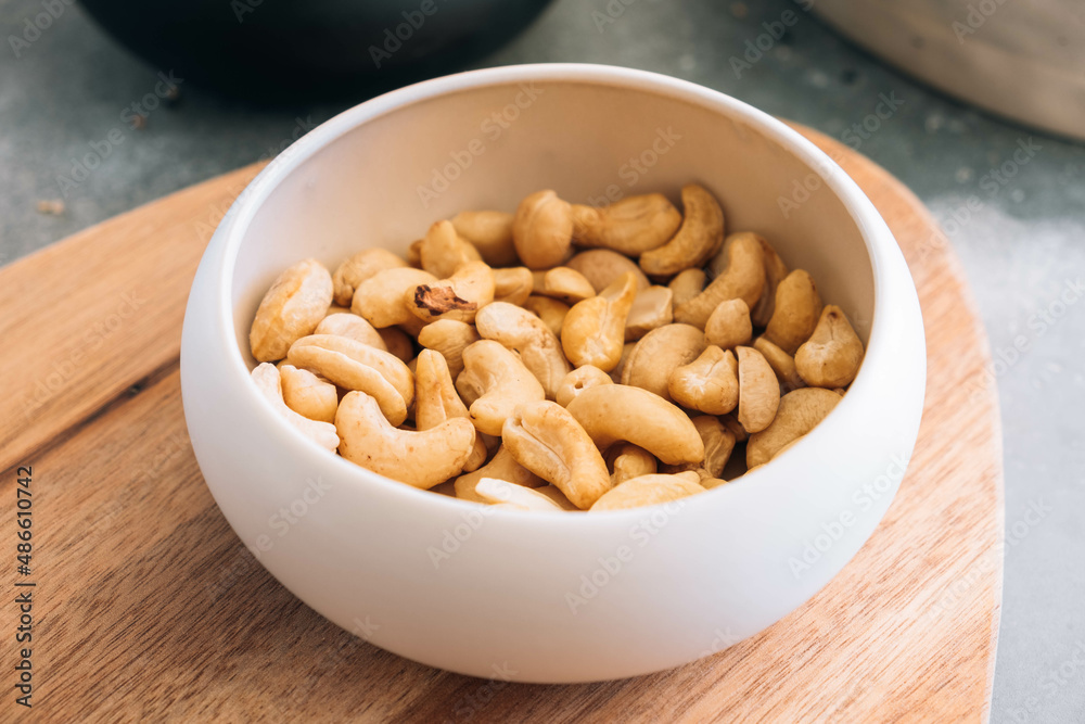 Cashews Cashews