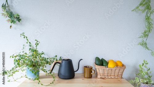 白い壁紙　植物と果実とコーヒー