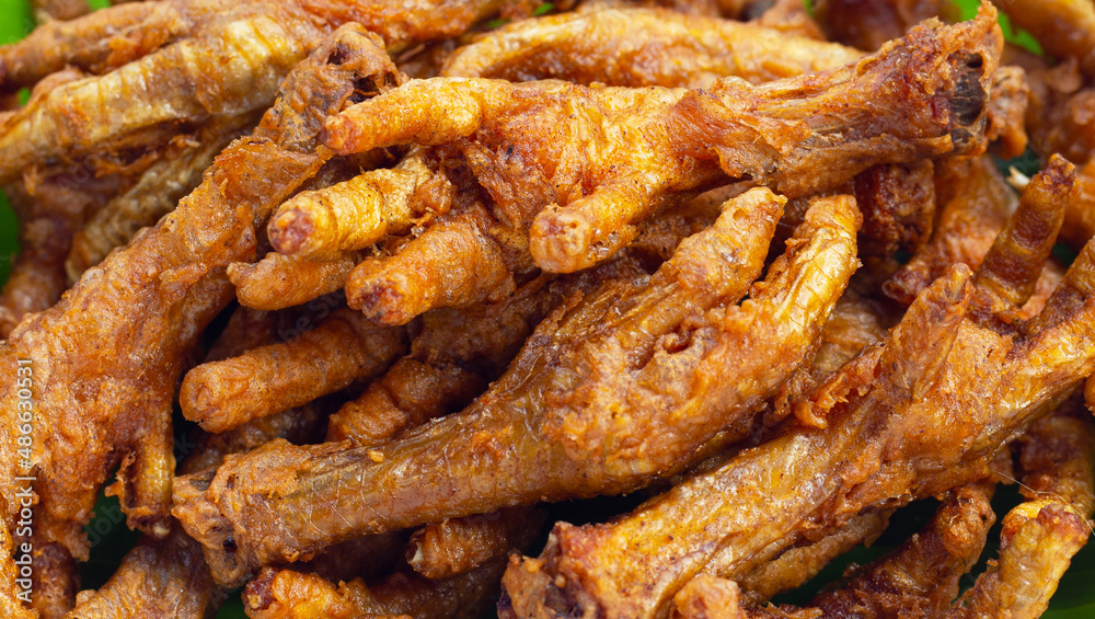Fried chicken feet, Close up