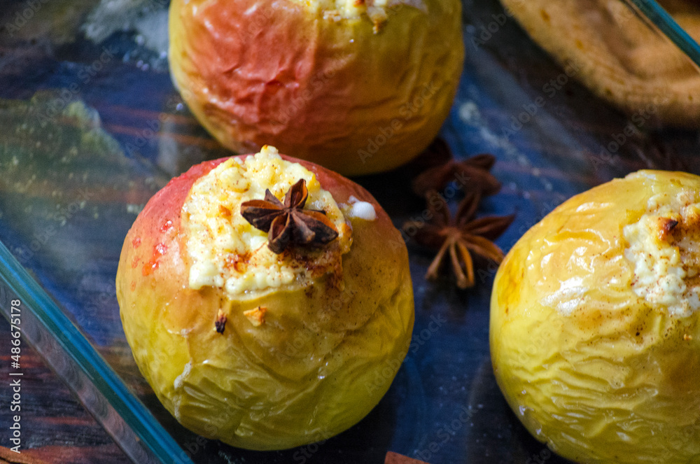 Fototapeta premium Baked apples with cottage cheese and honey