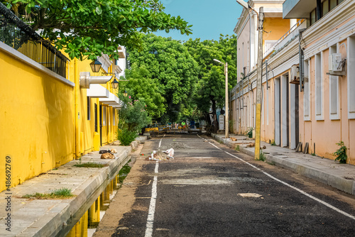 Fototapeta Naklejka Na Ścianę i Meble -  A generic French-style buildings street at a union territory at French colony, Pondicherry also as Puducherry, Tamilnadu, South India