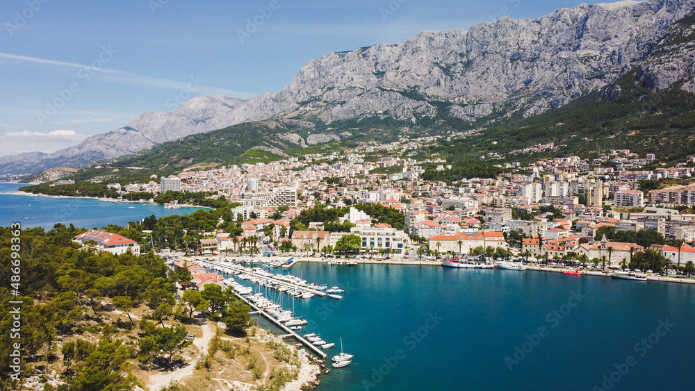 Croatia's beautiful Makarska coast is known for its amazing beaches with pristine turquoise waters and a breathtaking view of the Kornati Islands. Check out this amazing video of the most beautiful si