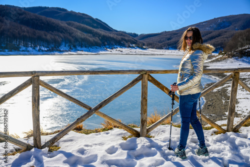 Escursione sulla neve photo