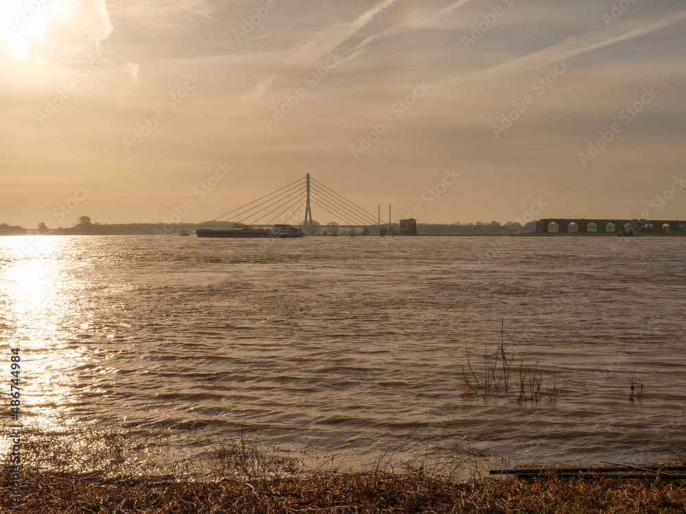 Obraz premium Der Rhein bei Wesel