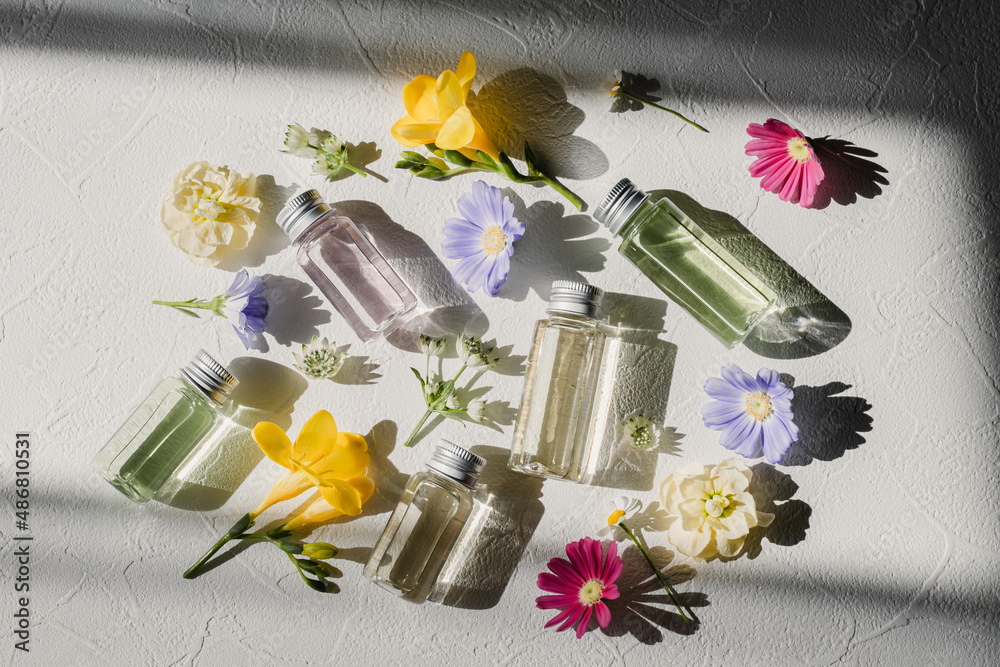 化粧品 化粧水 アロマ オイル スパ 花 カラー セラピー Stock Photo Adobe Stock 化粧品 化粧水 アロマ オイル スパ 花 カラー セラピー Stock Photo Adobe Stock