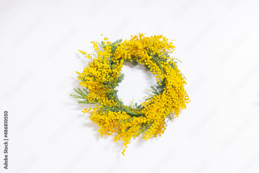 Obraz premium Mimosa wreath