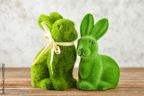 Canvas Print Easter bunnies on grunge background