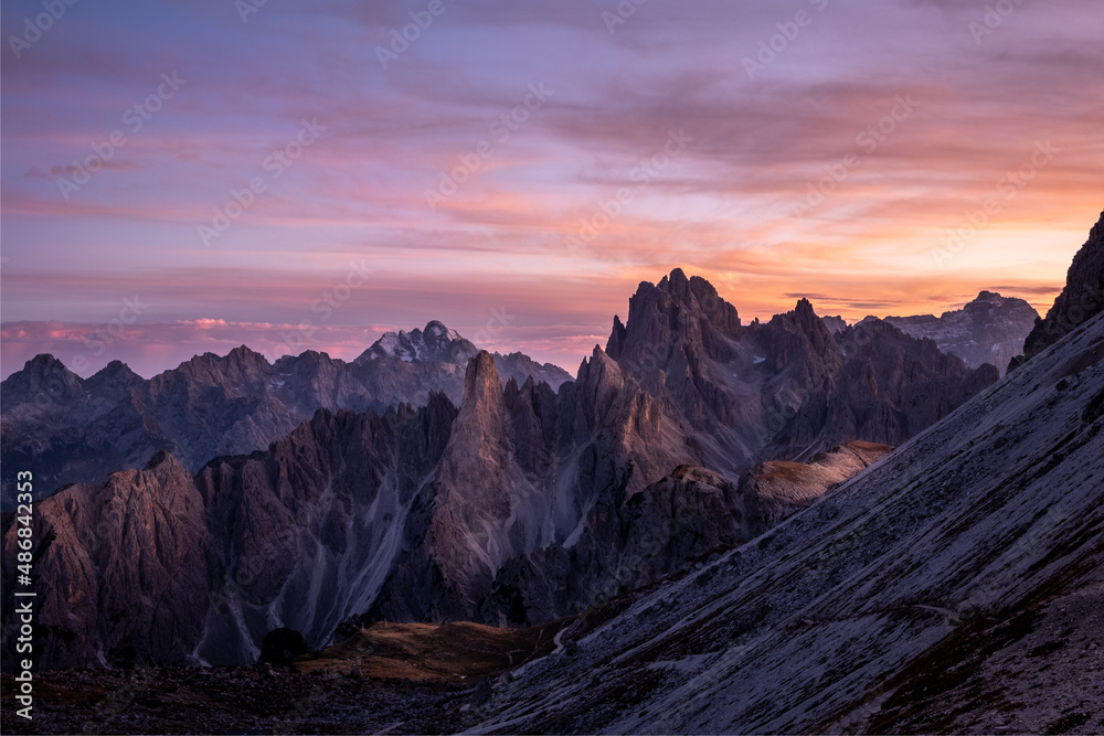 Plakat Pasmo górskie Cadini di Misurina w Alpach Dolomitach Włochy