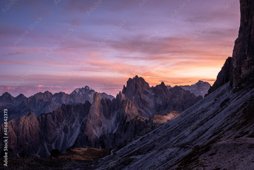 Plakat Pasmo górskie Cadini di Misurina w Alpach Dolomitach Włochy