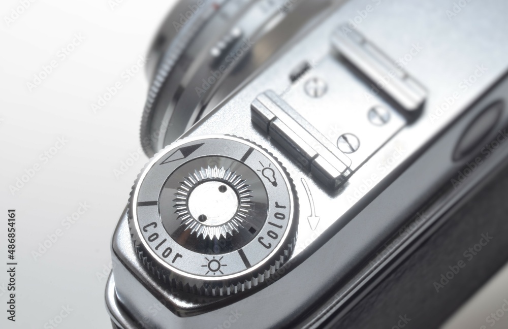 close up of a antique camera adjusting knob