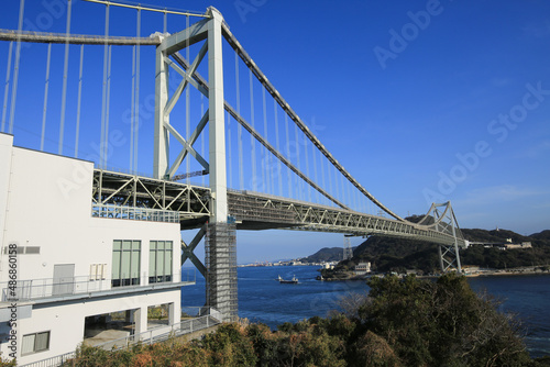 山口県下関市　壇ノ浦PAから見た関門橋 © setsuna