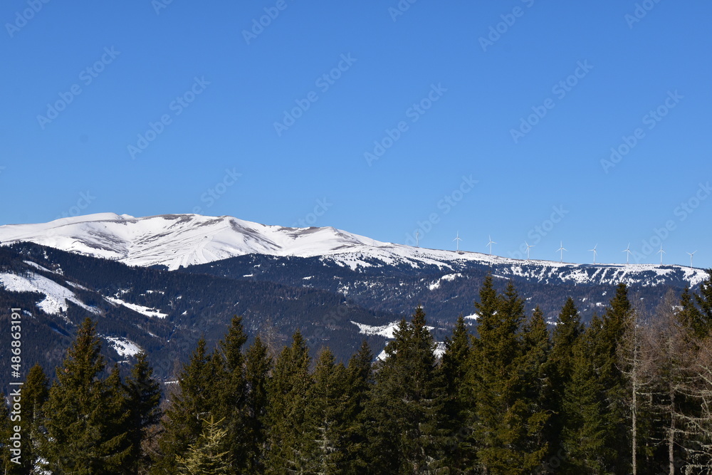 Blick auf Lachtal und Tauernwinkpark in den Wölzer Tauern, Steiermark, Blick vom Weißeck Blick auf Lachtal und Tauernwinkpark in den Wölzer Tauern, Steiermark, Blick vom Weißeck