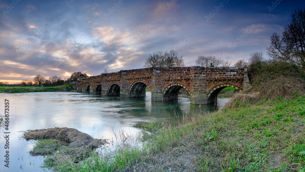 Fototapeta premium White Mill Bridge over the River Stour near Sturminster Marshall, UK