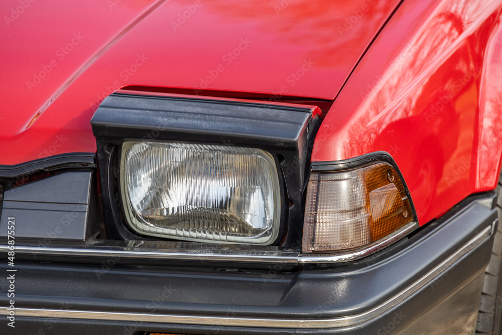古い自動車のヘッドライト Headlight of the old car 古い自動車のヘッドライト Headlight of the old car