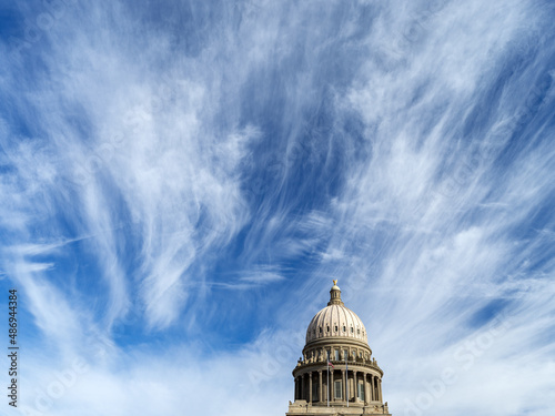 Idaho Capital rotunda dome and wispy clouds