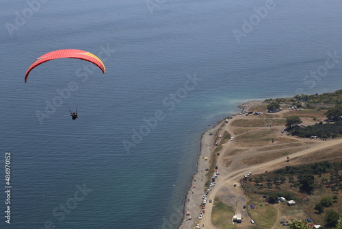 Athlete paragliding in Tekirdağ Uçar Stream photo