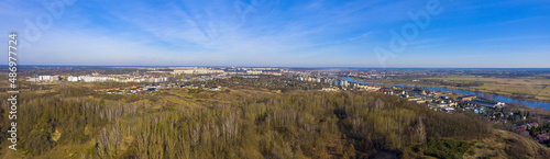Panoramiczny widok znad rezerwatu Gorzowskie Murawy na miasto Gorzów Wielkopolski