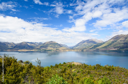 Panoramic view of Lake Wakatipu, on the way between Queenstown and Glenorchy, New Zealand © Elena Yanchyn