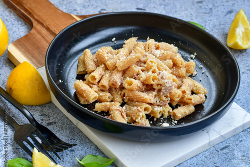  Gluten free Chickpea pasta.Fresh low carb high protein pasta rigatoni with cream sauce , tuna , parmesan cheese ,olive oil and black pepper) Ketogenic diet pasta 