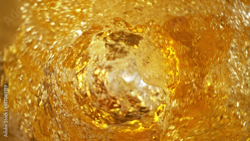 Obraz na plátně Detail of beer or cider beverages whirl