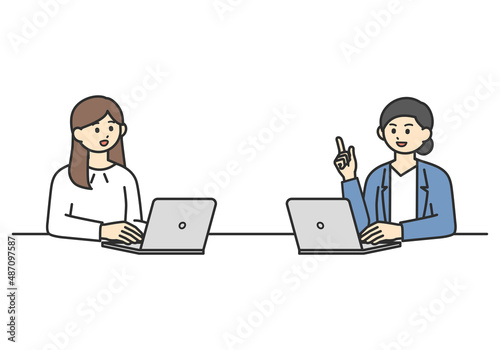 ディスカッションをする女性社員のイラスト素材