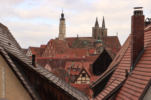 Rothenburger Blickwinkel; Rathausturm und St.-Jakobs-Kirche von der Stadtmauer am Röderschütt gesehen photo