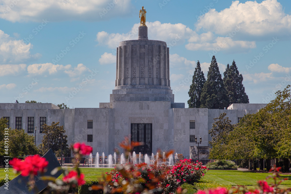 Oregon state capitol building