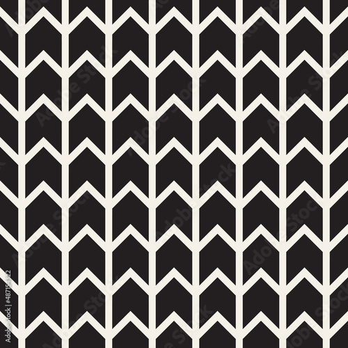 Vector seamless pattern. Repeating geometric abstract elements. Stylish monochrome background design.