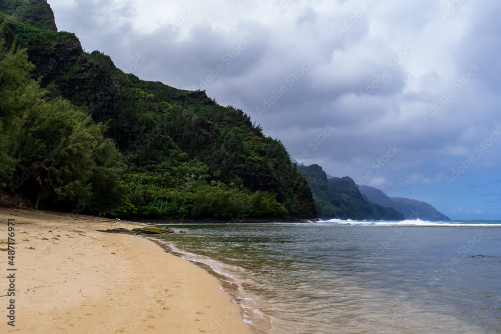 Beautiful seascape scene on the Island of Kauai, Hawaii, USA Beautiful seascape scene on the Island of Kauai, Hawaii, USA