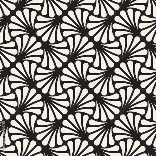 Vector seamless pattern. Repeating geometric abstract elements. Stylish monochrome background design.