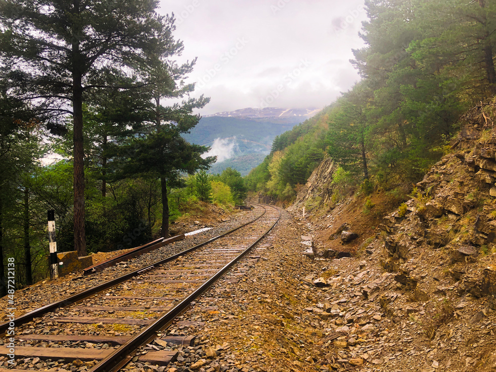 Fototapeta premium Mountain railroad tracks