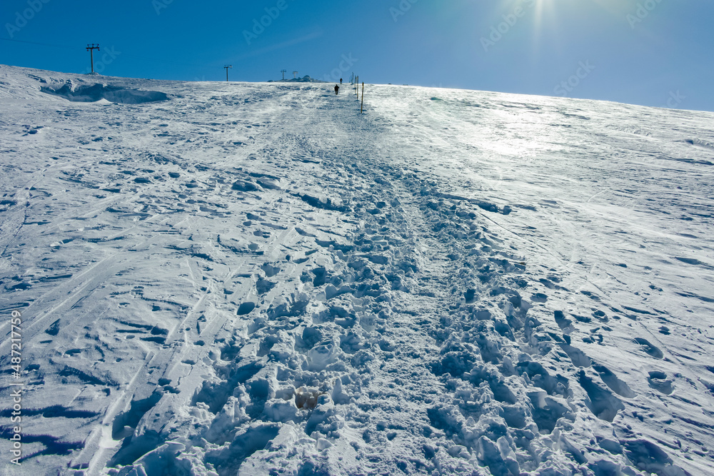 Obraz premium Winter view of Vitosha Mountain near Cherni Vrah peak, Sofia City Region, Bulgaria