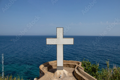 cross on the top of the mountain
