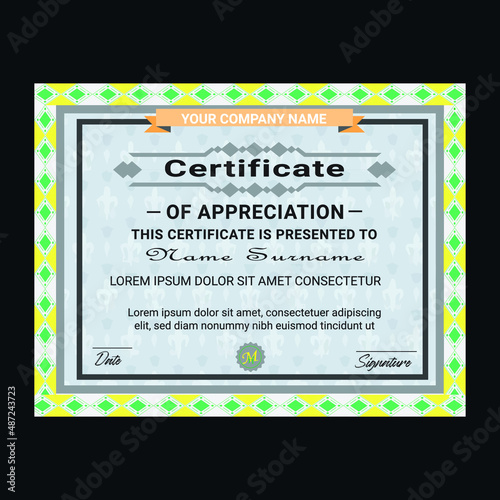 Corporate Minimalist Certificate Design Template