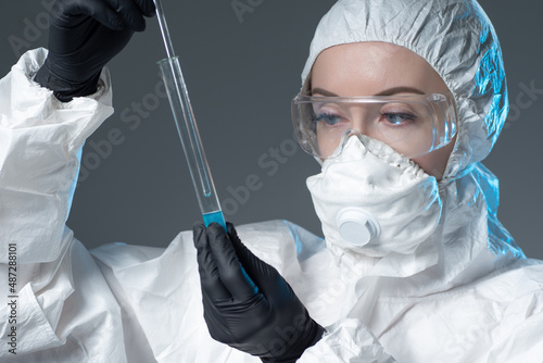Test tube laboratory assist...