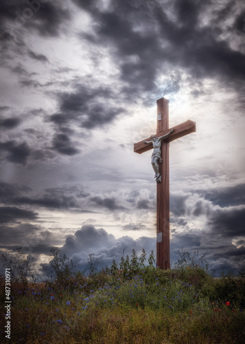 Croix de plein champs, Sainte-Sabine, Bourgogne, France