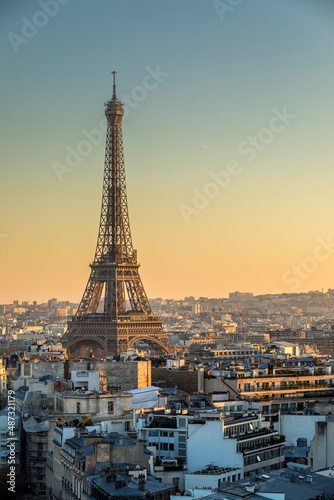 Paris, France - February 9, 2022: Eiffel Tower as seen from Arc de Triomphe roof in Paris © JEROME LABOUYRIE