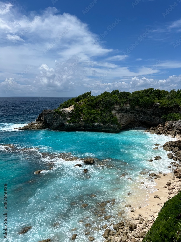 インドネシア チュニガン島 ブルーラグーン