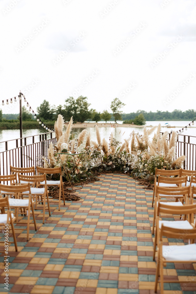Hona wedding ceremony on the pier