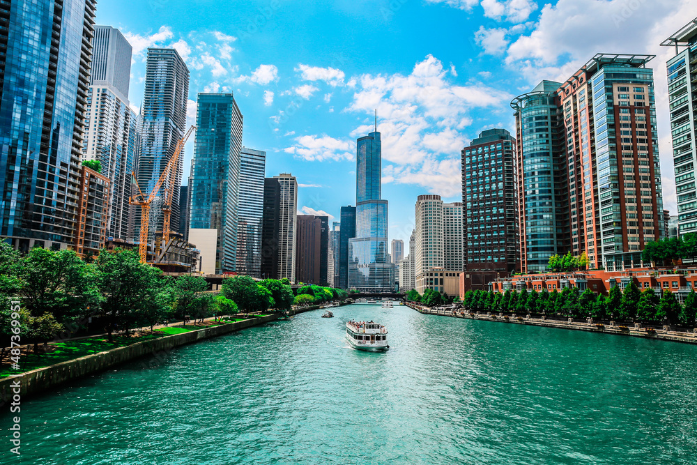 Fototapeta premium Chicago River Business Center