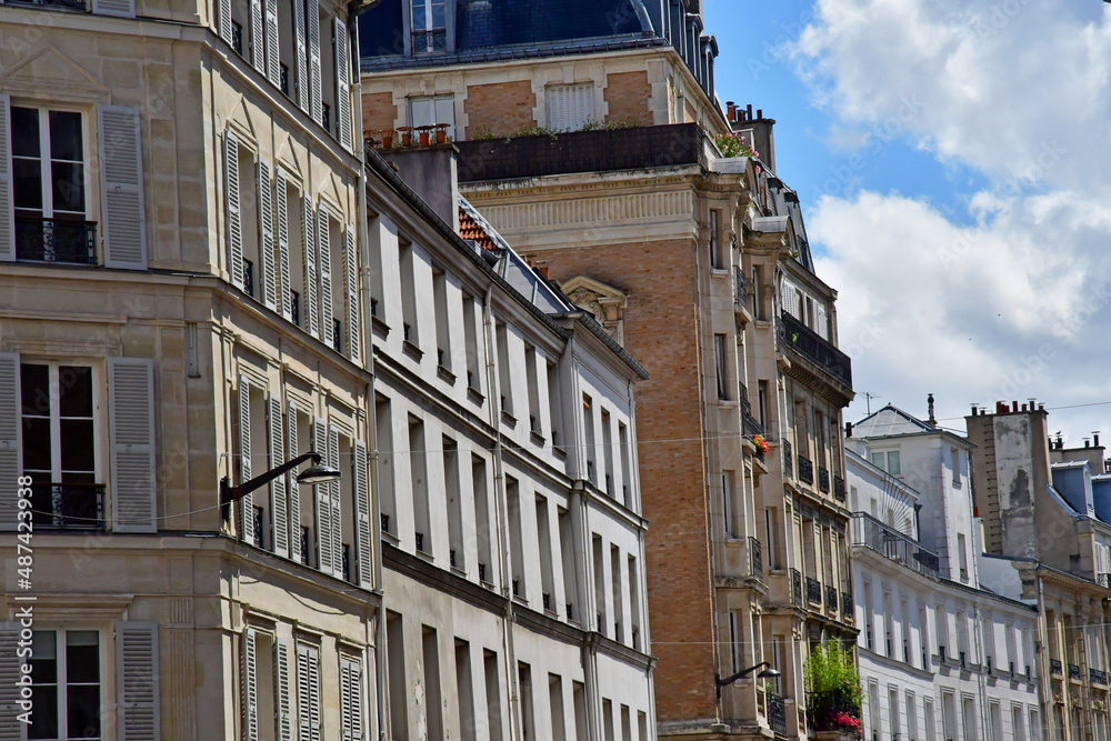 Paris; France - july 8 2021 : the Passy street