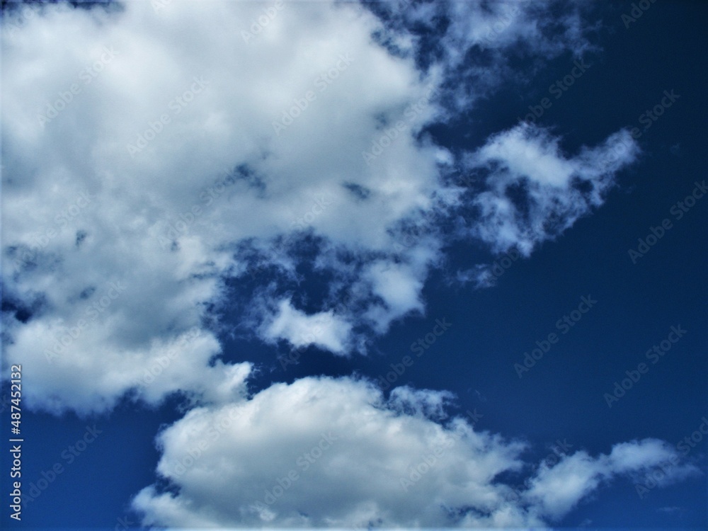 Obraz premium blue sky with clouds