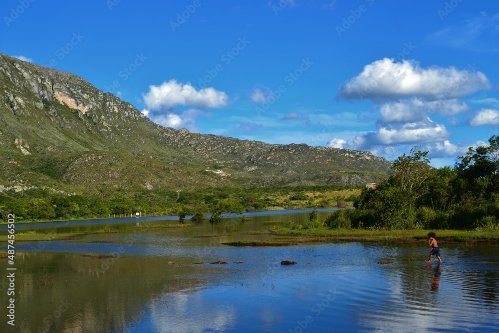 Fototapeta premium lake and mountains