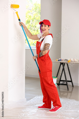 Female decorator with red u...